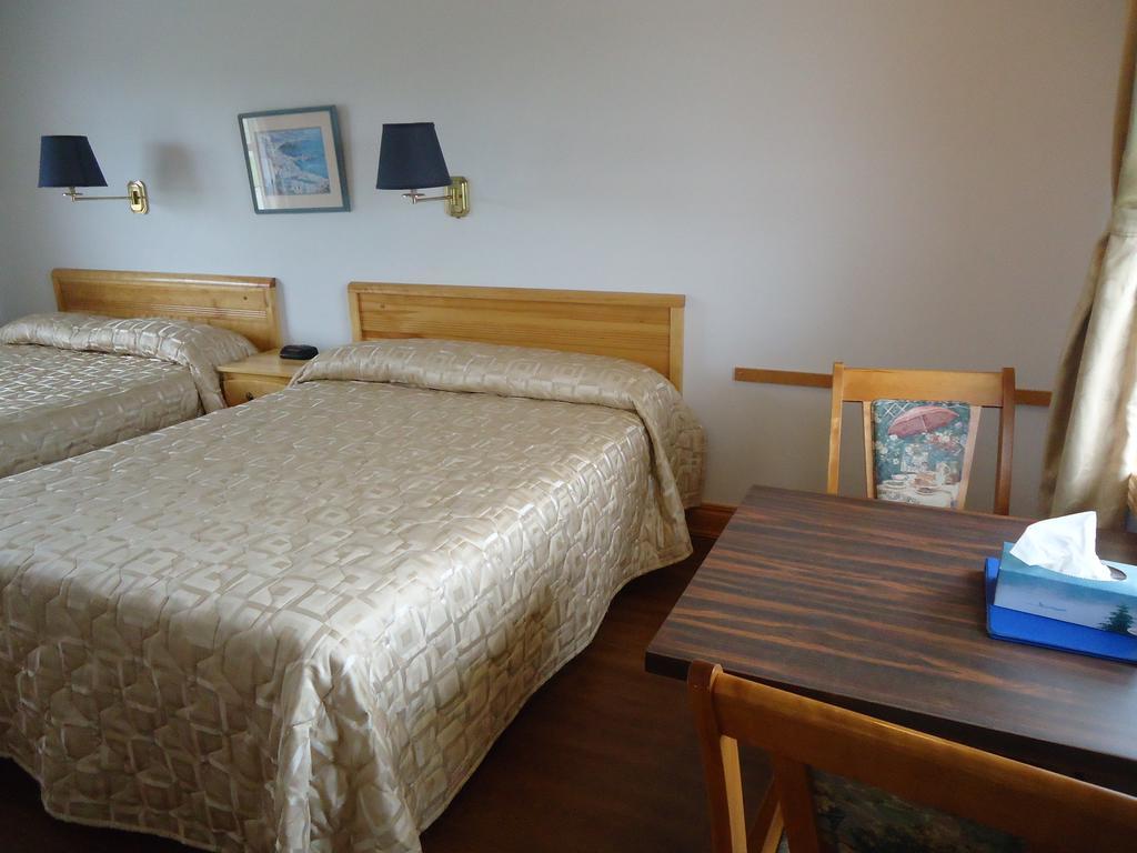 Ocean View Motel And Chalets Chéticamp Δωμάτιο φωτογραφία