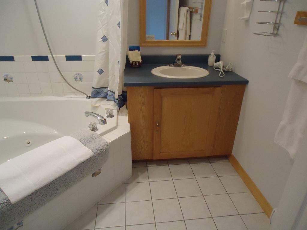 Ocean View Motel And Chalets Chéticamp Δωμάτιο φωτογραφία